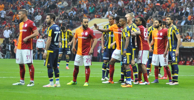 Galatasaray-Fenerbahçe derbisi 13 kanalda canlı yayınlanacak