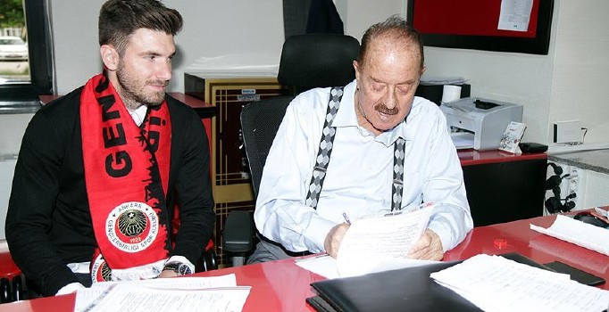 İlhan Cavcav transfer için hastaneden özel izin aldı