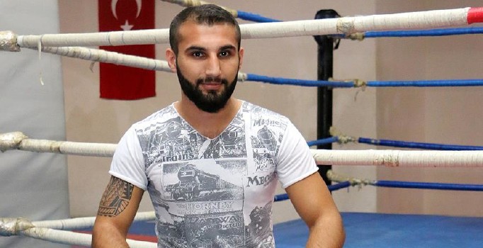 Ünal Alkayış çatlak ayakla Avrupa Şampiyonası'nı hak etti