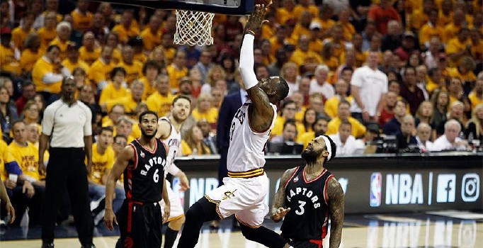 Cleveland Cavaliers, sahasında Toronto Raptors'ı 116-78'le geçti