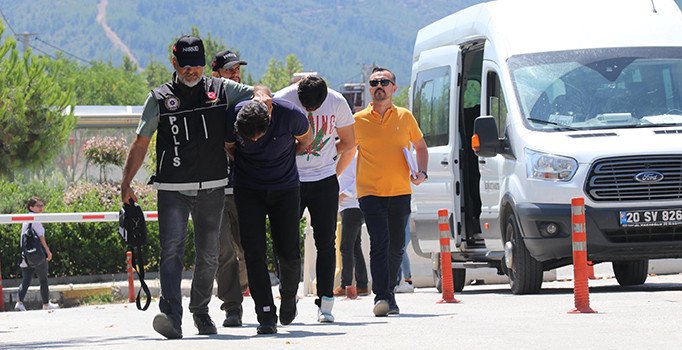 Denizli'de uyuşturucu operasyonu: 1 kilo 250 gram metamfetamin