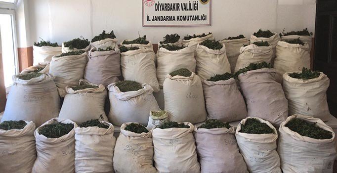 Diyarbakır'da dev uyuşturucu operasyonu