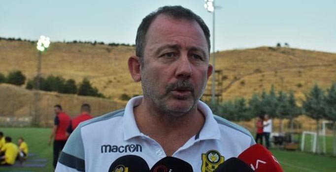 Sergen Yalçın: Takıma 2-3 futbolcu daha katacağız