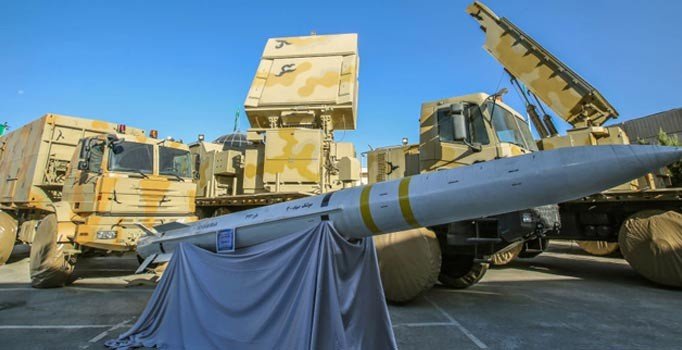İran, yeni hava savunma sistemi Baver 373'ü tanıttı