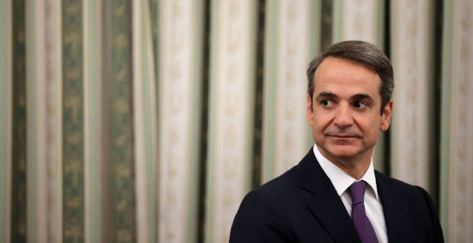 Miçotakis: İltica hakkı olmayanlar Türkiye'ye dönecek