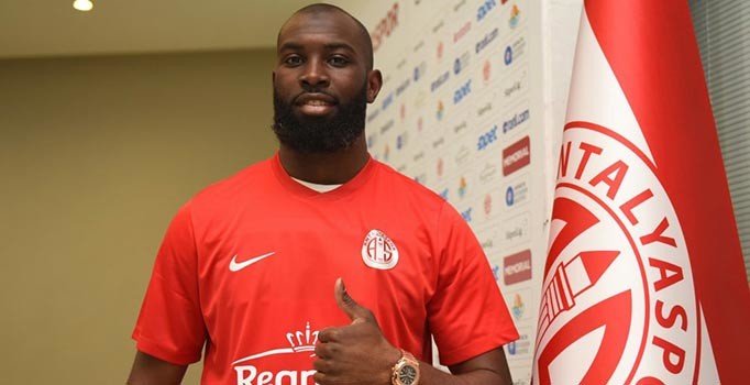 Souleymane Doukara Antalyaspor'dan ayrıldı