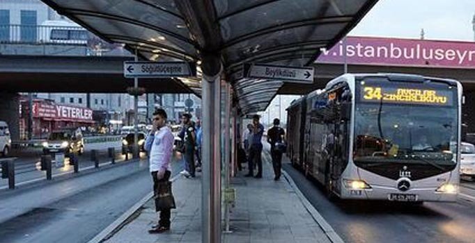 Metrobüste cinsel saldırı davasında sanık tahliye edildi