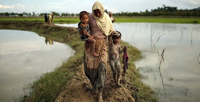 Myanmar'dan etnik temizliğe buldozerli 'önlem'
