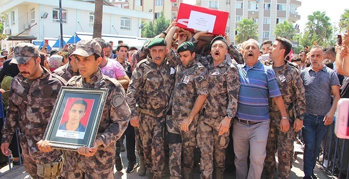 Hataylı şehit tekbirlerle uğurlandı