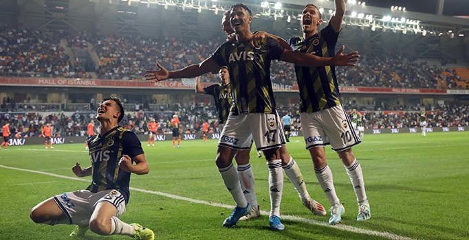 Fenerbahçe, Ersun Yanal ile pes etmiyor