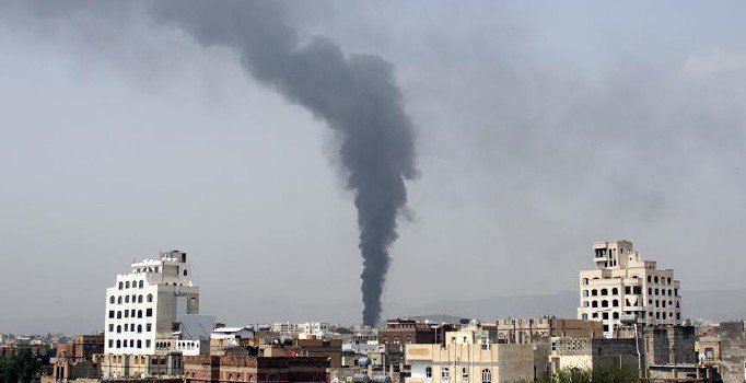 Husiler'den Suudi Arabistan hava üssüne SİHA'lı saldırı