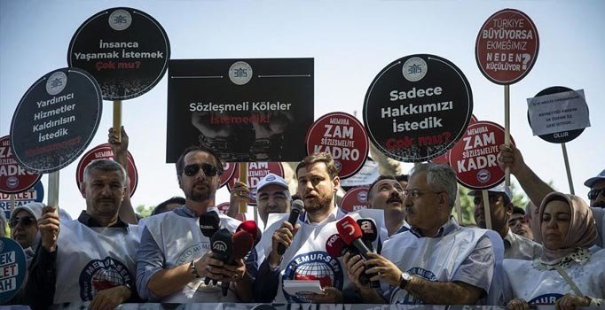 Memur-Sen'den 'Emeğe Saygı, Adalete Davet' protestosu