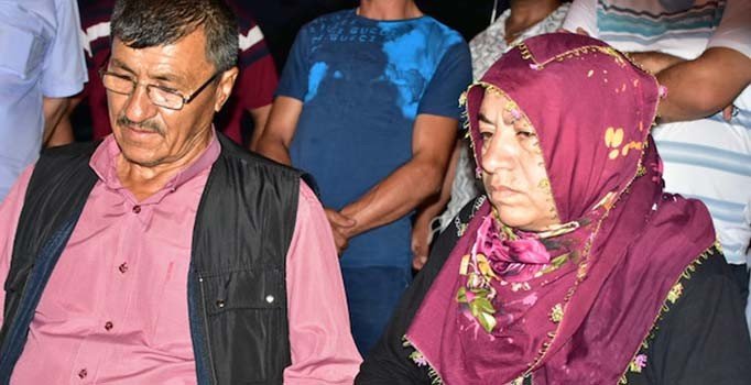 CHP Kadın Kolları'ndan Emine Bulut'un ailesine taziye ziyareti