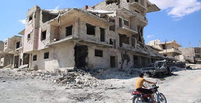 Suriye rejiminin yeni hedefi Maaret El Numan ‘hayalet şehre’ döndü