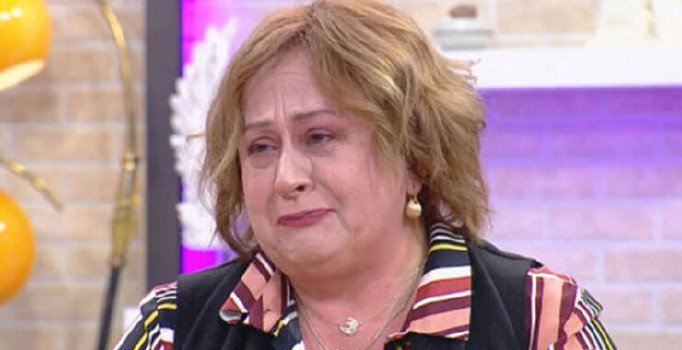 Almula Merter kimdir?