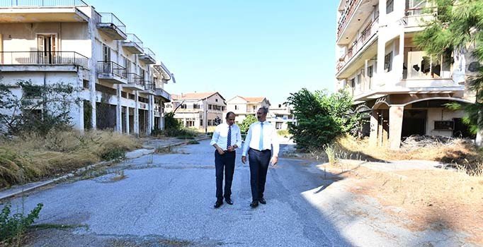 Bakan Gül'den kapalı Maraş'a ziyaret