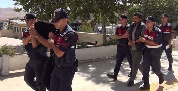 Uzaklaştırma talebi 2 kez reddedilen kadın öldürüldü: Bir tabur asker de gelse vuracağım