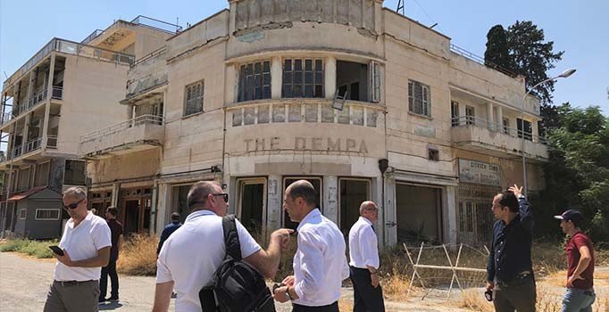 Kapalı Maraş, 45 yıl sonra gazetecilerin ziyaretine açıldı