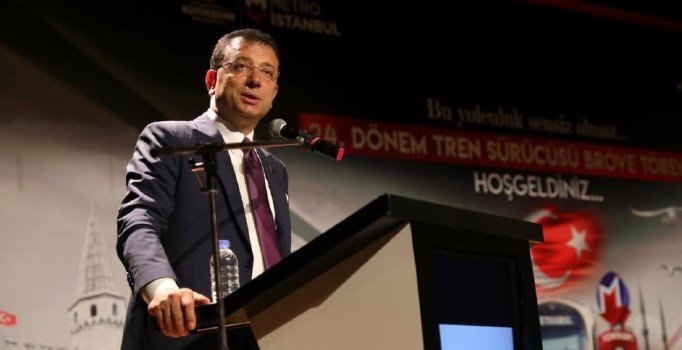 İmamoğlu: 11 CHP'li belediye başkanı ile mülteci sorununu masaya yatıracağız