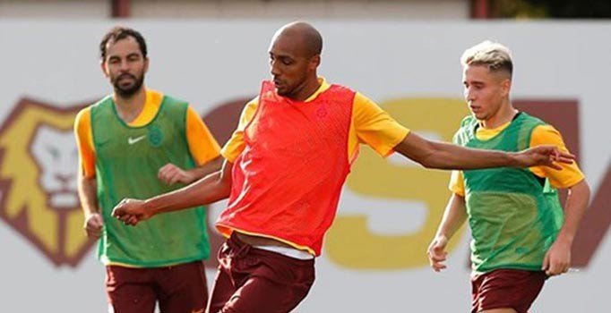 Galatasaraylı Nzonzi'ye milli davet