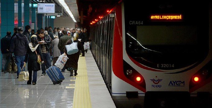 İstanbul'da Marmaray da 24 saat hizmet verecek