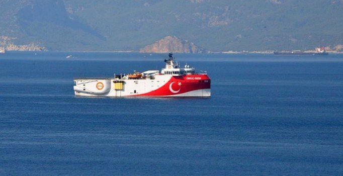 'Oruç Reis', Boğaz’dan böyle geçti