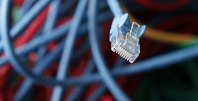 İran’da internet yasağı kaldırılıyor