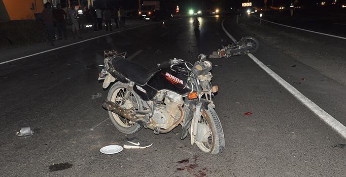 Gaziantep'te motosikletler çarpıştı: 1 ölü, 4 yaralı