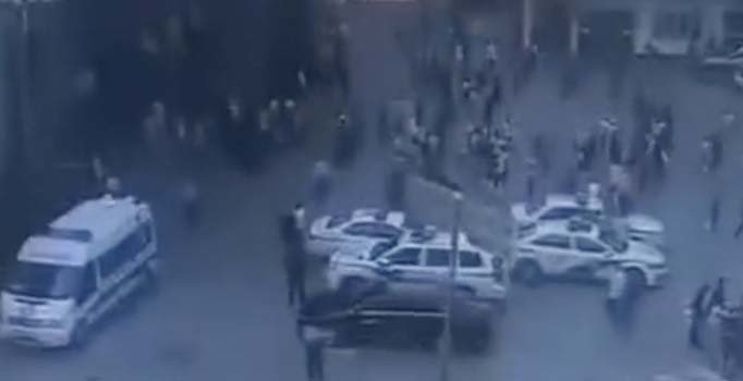 Çin'de ilkokulda bıçaklı saldırı: 10 yaralı