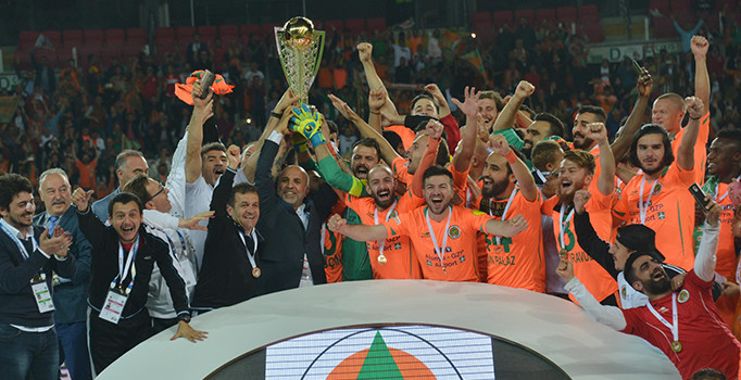 Adana Demirspor'u eleyen Alanyaspor ilk kez Süper Lig'de