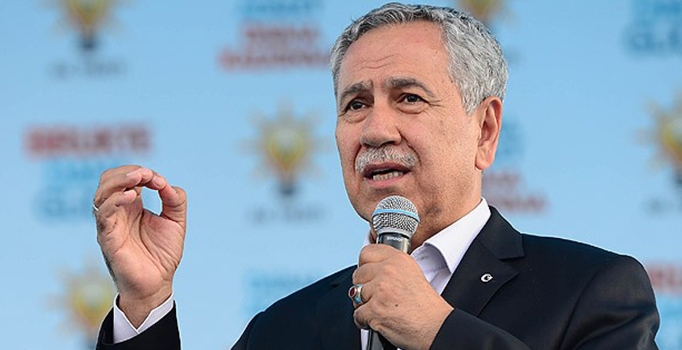 Bülent Arınç, 
Suriyelilere sahip çıktı
