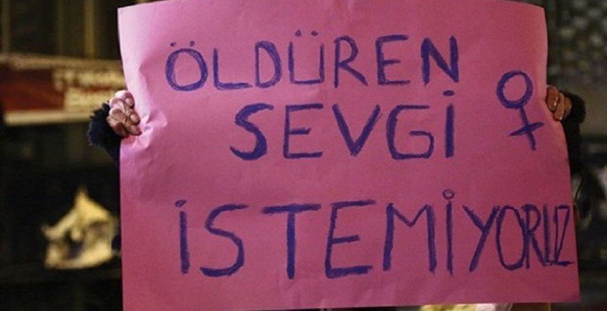 Manisa'da boşanma davası devam eden eşinin bıçakladığı kadın öldü