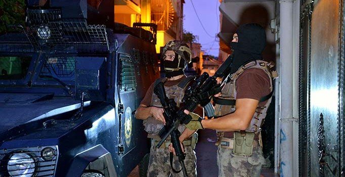 Adana'da PKK operasyonu: 7 gözaltı