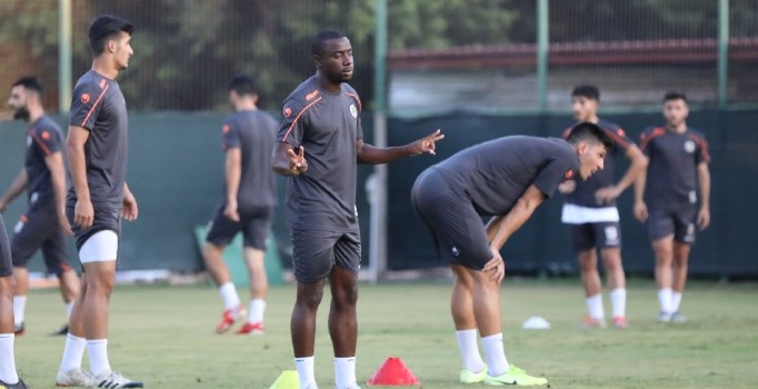 Alanyaspor’da Fenerbahçe maçı hazırlıkları sürüyor