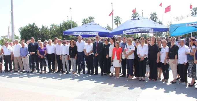 Mersin’de CHP’nin 96’ıncı kuruluş yıl dönümü törenle kutlandı