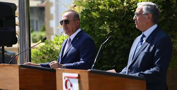 Bakan Çavuşoğlu: Kıbrıs Türk halkı azınlık statüsünü kabul etmez
