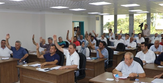 Turgutlu Belediye Meclisi 2 madde için yeniden toplandı