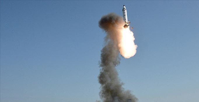 Kuzey Kore'den iki yeni füze denemesi