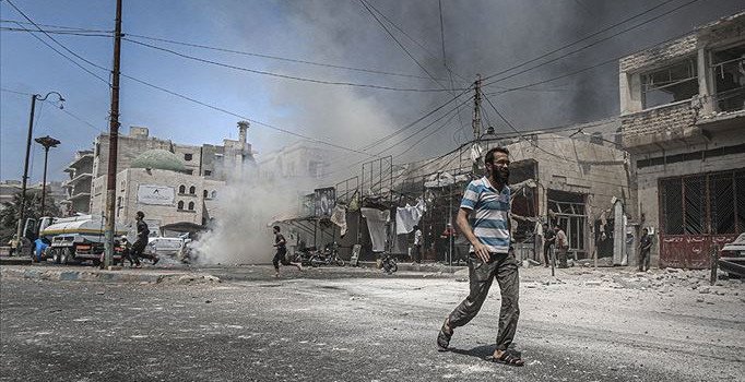 Rusya 12 gün aranın ardından İdlib'i yine vurdu