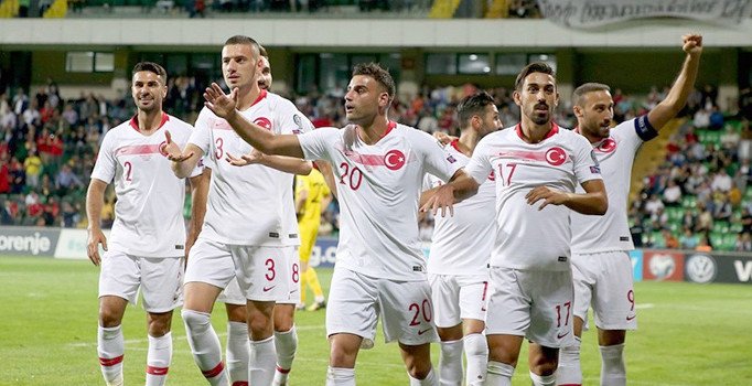 Türkiye, FIFA sıralamasında 1 basamak yükseldi