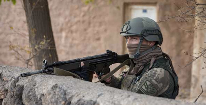 TSK: 21 terörist etkisiz hale getirildi, 12 teröristte teslim oldu