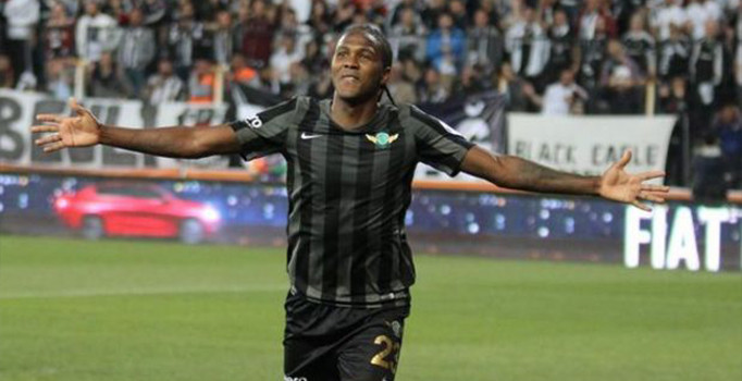 Trabzonspor'da Rodallega sürprizi