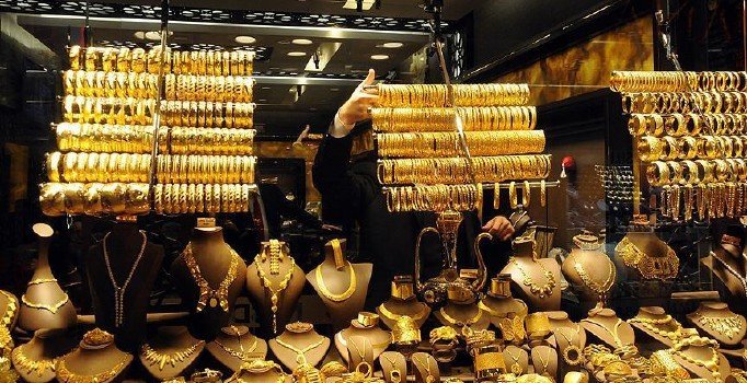 Kapalıçarşı'da altın günü artışla tamamladı