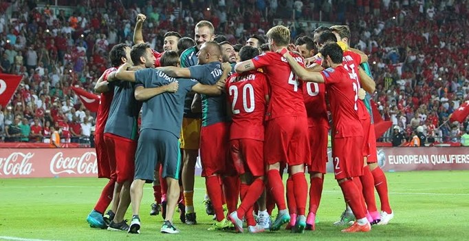 Türkiye-Karadağ maçı muhtemel 11'leri