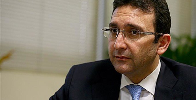 Davutoğlu'nun ardından eski AK Parti milletvekili Doç. Dr. İbrahim Turhan da istifa etti