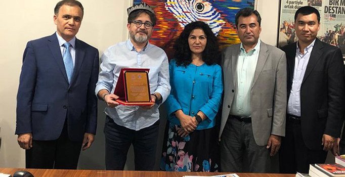 Uygurlardan Karar'a teşekkür ziyareti