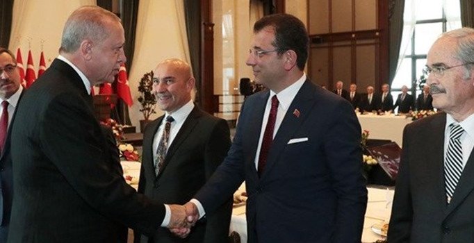 İmamoğlu’nun kırılan sandalyesi Gül döneminde alınmış