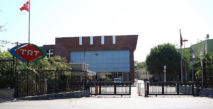 TRT, 'istihdam fazlası' çalışanlarını gönderdi, bin 422 kişiyi işe aldı