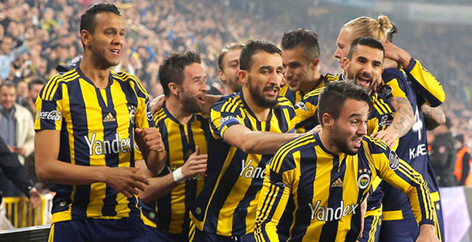 Galatasaray ezeli rakibinin futbolcusuna kancayı attı