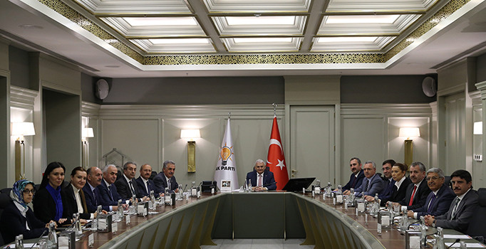 AK Parti MYK üyeleri "Genelkurmay çatı davası"nı izleyecek